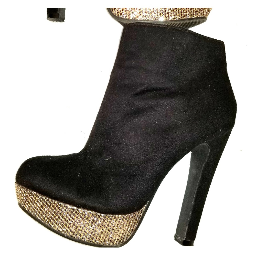High heel booties